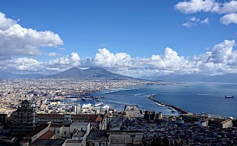 View of Mount Vesuvius, Naples. Zsolt Cserna@Unsplash