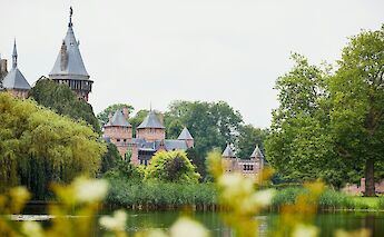 Kasteel de Haar, Kasteellaan, Utrecht, Netherlands. Micheile Henderson@Unsplash