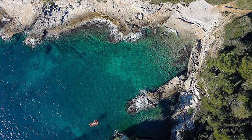 Cliffside beach in Pula, Croatia. Alen Rojnic@Unsplash