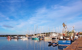 Clear skies at the docks of Pula, Croatia. Mark Felix Pisan Jr.@Unsplash