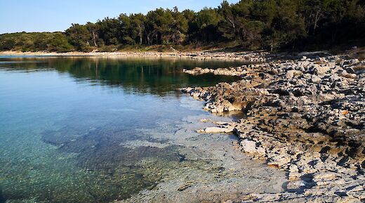 Clear Waters by Lower Kamenjak, Pula, Croatia. Anne2be@Wikimedia Commons
