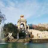Water fountain, Parc Ciudatella, Barcelona, Spain. Venus Major@Unsplash