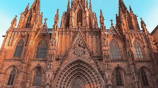 Sagrada Familia, Barcelona, Spain. Miltiadis Fragkidis@Unsplash