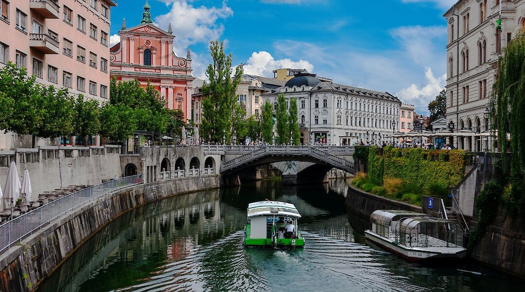Bridge over the canal, Ljubljana River, Ljubljana, Slovenia. Eugene Kuznetsov@Unsplash