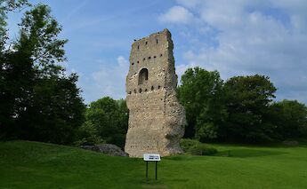 Bramber Castle, South Downs, Sussex, England. Barry Marsh@Flickr