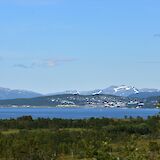 Landscape on a sunny day, Tromso, Norway. Richard Mortel@Wikimedia Commons