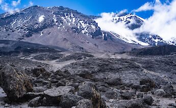 Rocky path to Mount Kilimanjaro, Kilimanjaro, Tanzania. Daniel Vargas@Unsplash