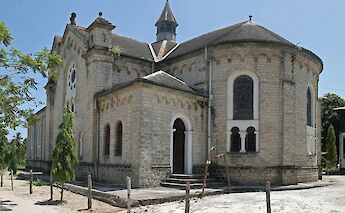 One of the old catholic churches in Tanzania, Bagamoyo, Tanzania. Muhammad Mahdi Karim@Wikimedia Commons