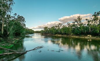 Horseshoe Bend, Moama, Australia. Tran Sformr@Flickr