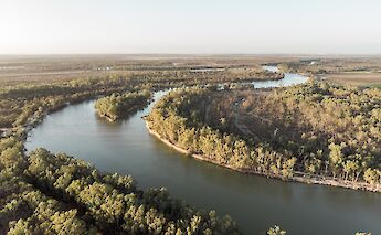 Aerial view, Murray River, Echuca and Moama City, Australia. Zac Edmonds@Unsplash