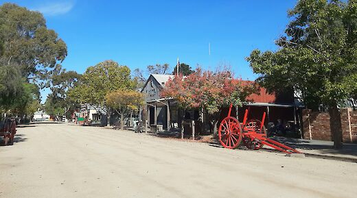 Street in Echuca, Australia. denisbin@Flickr