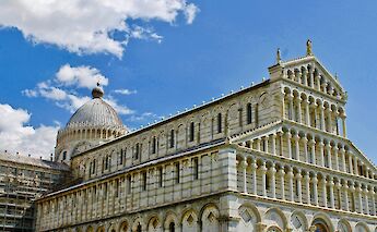 Blue skies above Pisa, Italy. Unsplash:Marie Rouilly