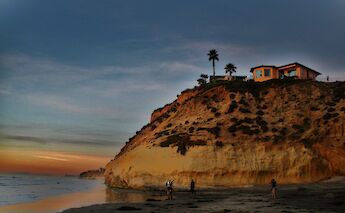Solana Beach, California. Timeforkindergarten@Wikimedia Commons