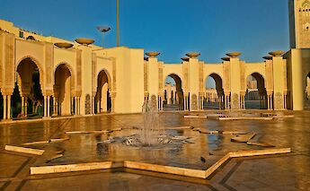 Fountain in Casablanca, Morocco. Thales Botelho de Sousa@Unsplash