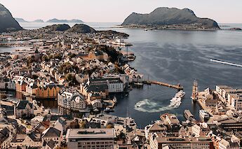 Alesund, Norway. Andrei Ionov@Unsplash