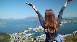 Sukkertoppen E-Bike & Hike Tour Alesund