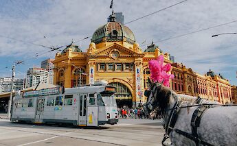Flinders Street Railway Station, Melbourne, Australia. Weyne Yew@Unsplash