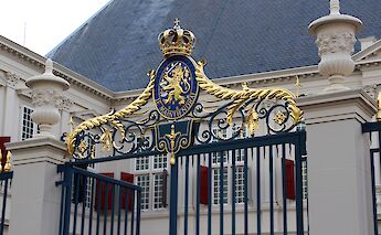 Gate at Palace Noordeinde, The Hague, The Netherlands. Fred Romero@Flickr