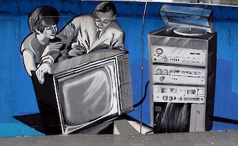 "Televisie en Stereotoren" 'Graffiti' Emmasingel Eindhoven, The Hague, Holland. FaceMePLS@Wikimedia Commons