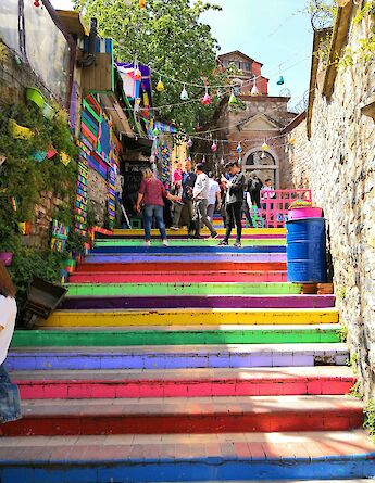Balat, Istanbul, Turkey. Antonio Sessa@Unsplash