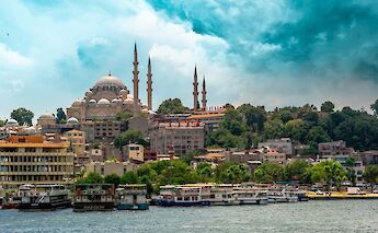 A view of the magnificent Suleymaniye Mosque from the sea, Istanbul, Turkey. Ibrahim Uzun@Unsplash
