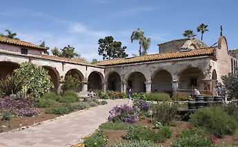 Rich garden outside of Mission San Juan San Antonio, Texas, USA. CC:Bernard Gagnon