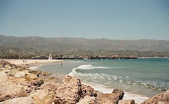 Beach, Santa Barbara, California. Tran Nguyen@Unsplash