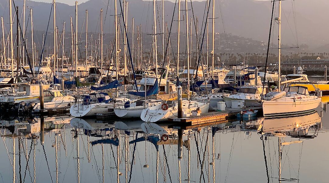 Harbor, Santa Barbara, California. Yvon Douran@Unsplash
