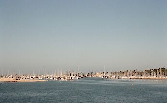 Beachside, Santa Barbara, California. Tran Nguyen@Unsplash