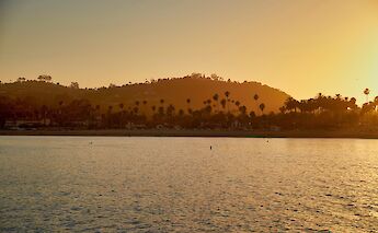 Harbor ar sunset, Santa Barbara, California. Christoph Schulz@Unsplash