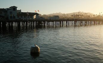 Santa Barbara Beach, California. Unsplash: Simon Hermans