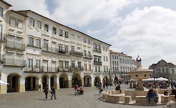 Évora, historic capital of Alentejo, Portugal. Patrick Nouhailler@Flickr