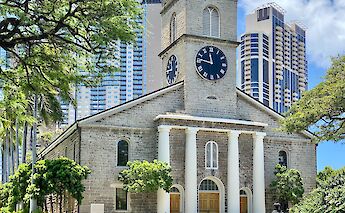 Kawaiaha'o Church, Honolulu, Hawaii. Flickr: Warren LeMay