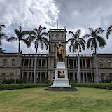 Statue of King Kamehameha, Honolulu, Hawaii. USA. Julie G@Unsplash