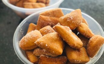 Malasada, or Portugese Fried Dough, Honolulu, Hawaii, USA. Cristanto Pinto@Unsplash