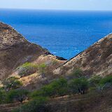 The ocean behind the Diamond Head Crater, Honolulu, Hawaii, USA. Walter Martin@Unsplash