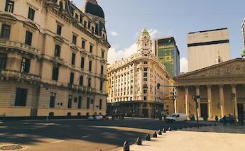 Beautiful architecture of downtown Buenos Aires, Argentina. Gustavo Sanchez@Unsplash