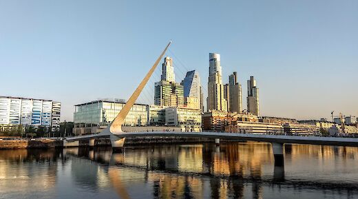Puente de la Mujer, The Women's Bridge, Buenos Aires, Argentine. Francisco Ghistletti@Unsplash
