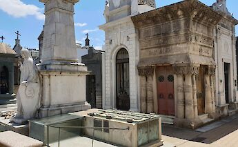 Cementerio Recoleta, Buenos Aires, Argentina. Jorge Castro Ruso@Flickr