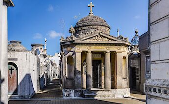 Cementerio Recoleta, Buenos Aires, Argentina. Steven dosRemedios@Flickr