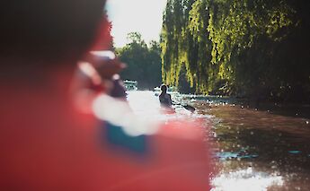 Photographing a kayaker on the Tigre Delta, Buenos Aires, Argentina. Geronimo Giqueaux@Unsplash