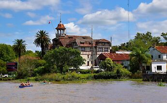 Kayakers on Tigre, Buenos Aires, Argentina. Jeffrey Eisen@Unsplash