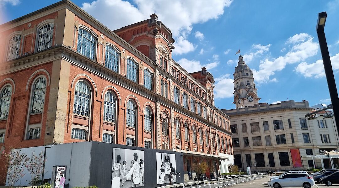 Pinacoteca Museum and Sao Paulo Symphony Orchestra, Sao Paulo, Brazil. Flickr: MAURO CATEB