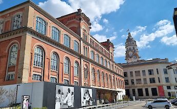 Pinacoteca Museum and Sao Paulo Symphony Orchestra, Sao Paulo, Brazil. Flickr: MAURO CATEB