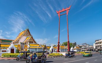 Historic Bangkok Bike Tour. CC: TO