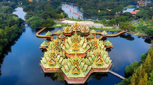 Temple in a lake, Bangkok, Thailand. Getty Images@Unsplash
