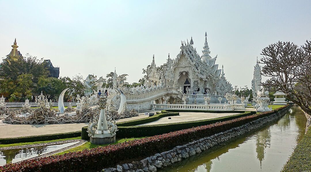 Beautiful architecture on display, White Temple, Chiang Mai, Thailand. Peter Borter@Unsplash