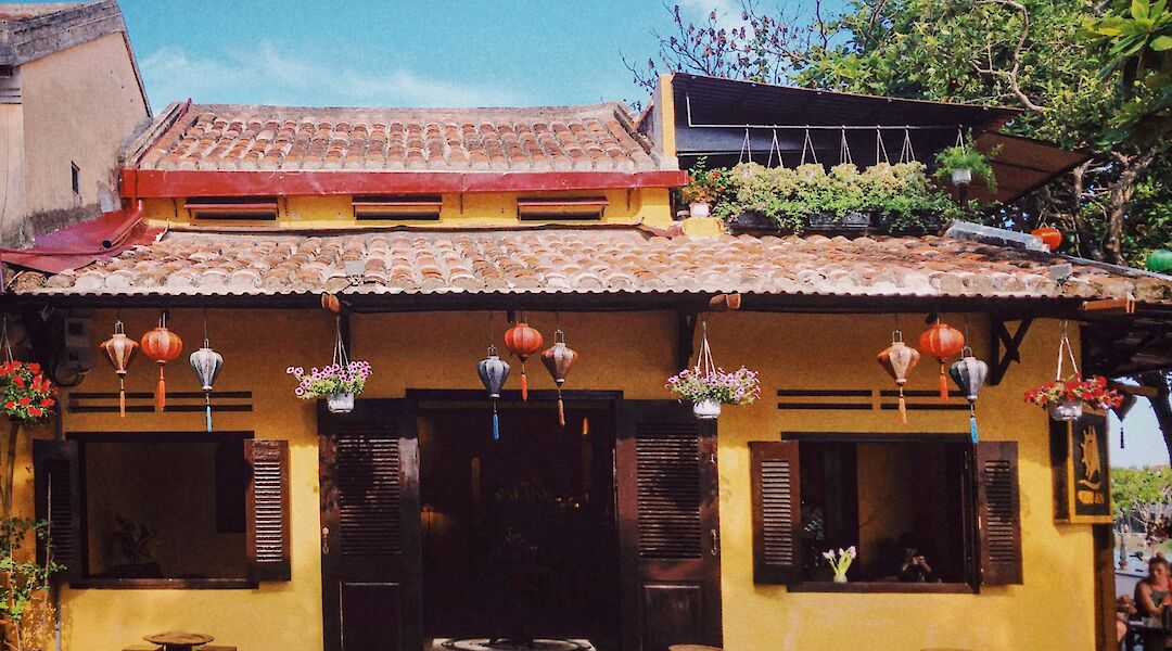 Yellow walls of a local restaurant in Hoi An, Vietnam. Thuy@Unsplash