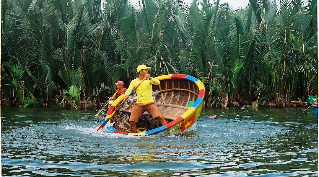 Traditional round boat, Hoi An, Vietnam. Bui Ngoc@Unsplash