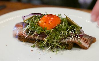 Pickled herring Smørrebrød, typical Scandinavian food! Loustejskal@Flickr